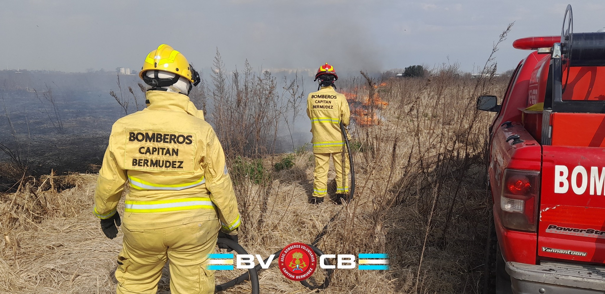 Bomberos tuvieron un jueves negro con siete incendios en un solo día